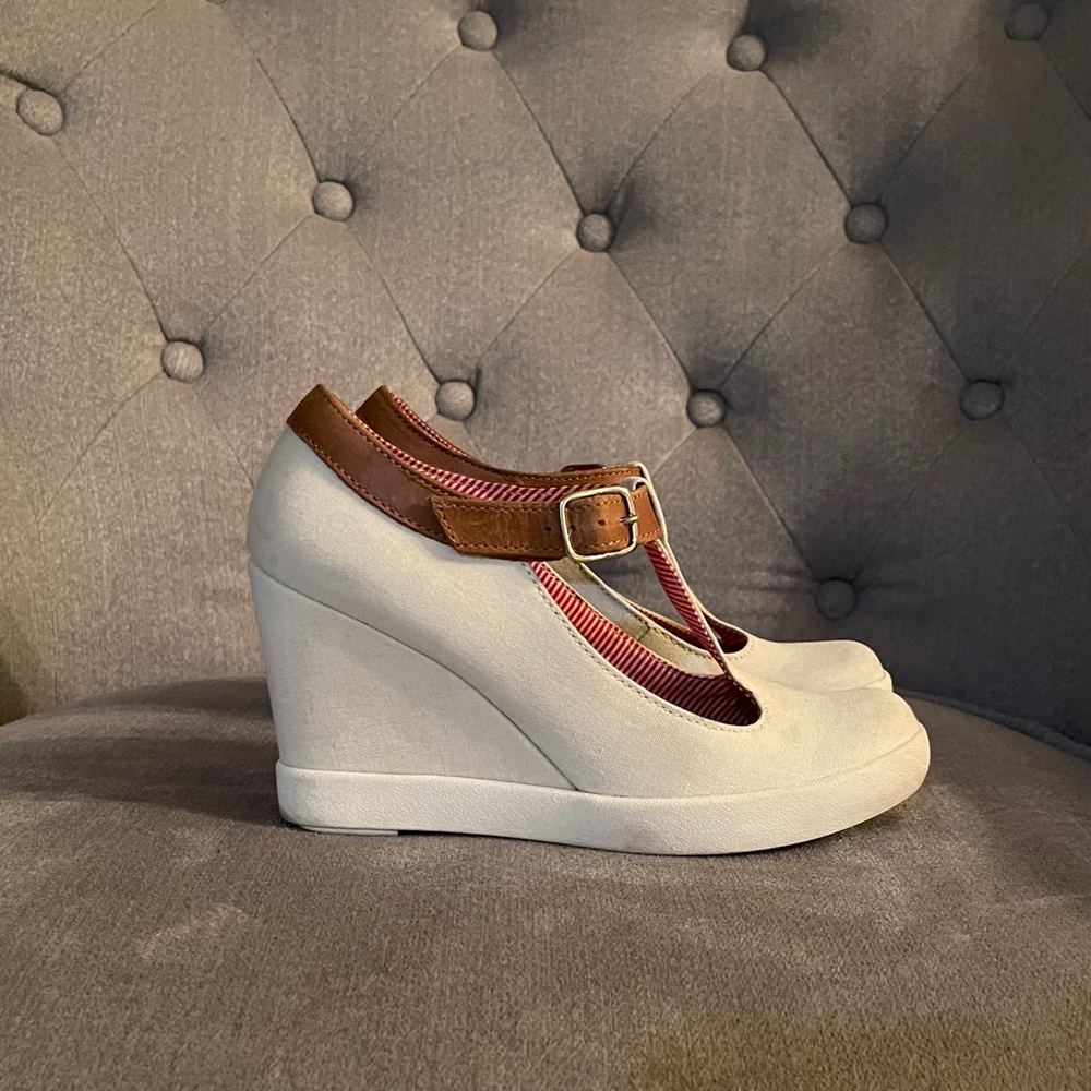 BC footwear wedges